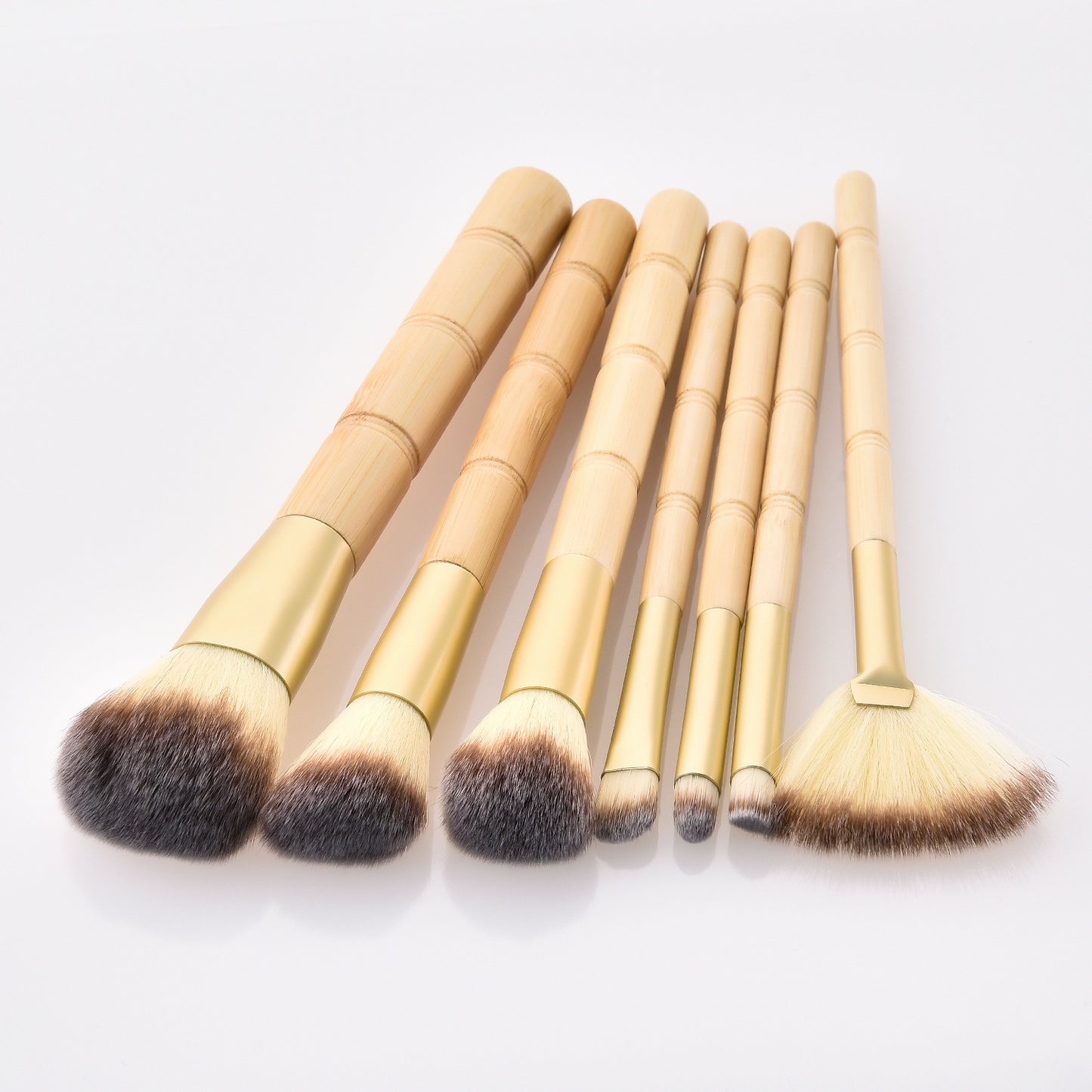 Lucky 7: Your lucky set of makeup brushes for a perfect application