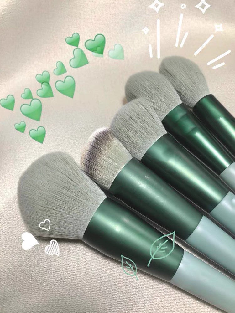 Quick & Chic: 13 makeup brushes for every need, quick-drying and super soft